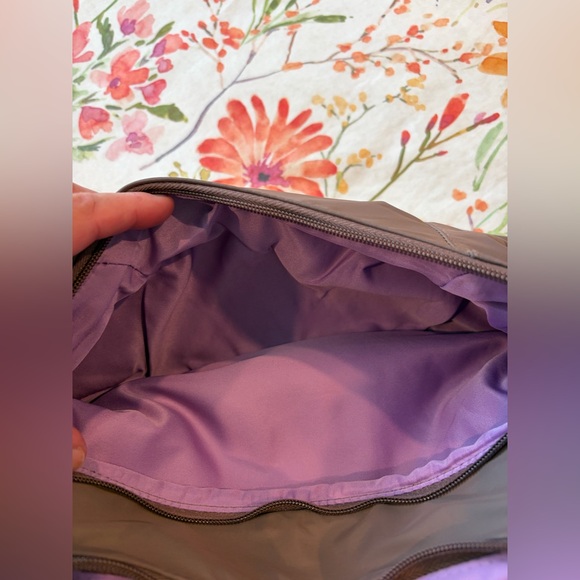 Travelon Crescent bag - Picture 8 of 13